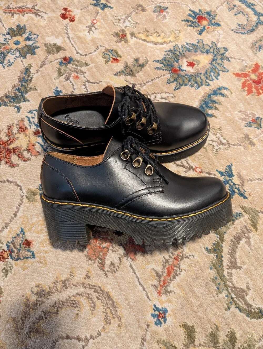 Dr. Martens like new